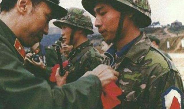  防守反击教科书般，铁血防线造就经典战役