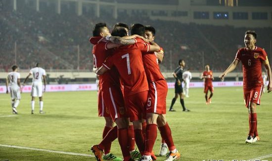  世界杯预选赛，国足力克亚洲劲旅
