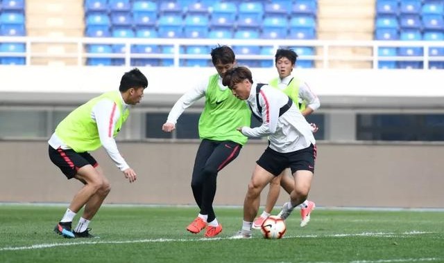  海外拉练归来，球队磨合渐入佳境