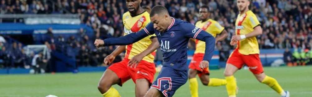  巴黎圣日耳曼法甲提前锁定冠军