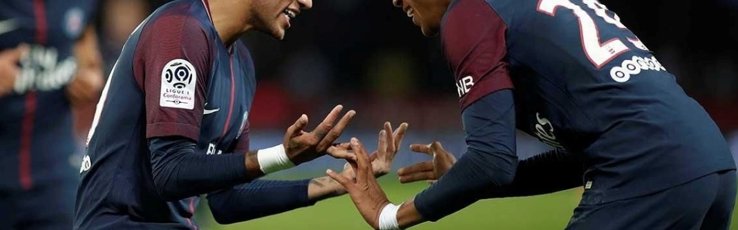  法甲豪门碰撞，巴黎圣日耳曼横扫马赛