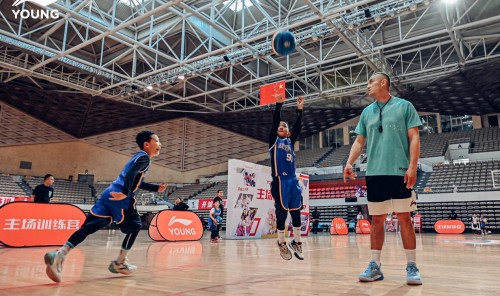  網球員心理辅导普及，专业团队入驻训练营