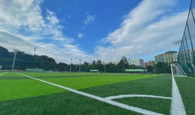  城市闲置空地改造，社区公益球场免费开放