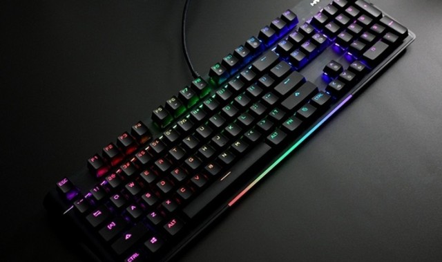  电竞外设黑科技频现 磁轴键盘提升操作精准度