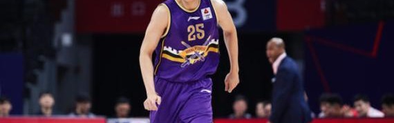  国际米兰德比战惊险逆转取胜