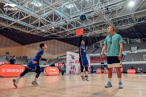  網球員心理辅导普及，专业团队入驻训练营